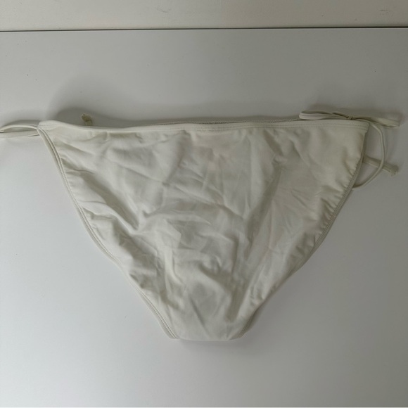 Xhilaration women’s white bikini bottoms with lace detailing size XL - Picture 7 of 8